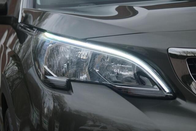 Peugeot 3008 1.2 PureTech 130pk EAT8 Allure | Navi | App Connect | Climate | Cruise | Camera | PDC | Trekhaak