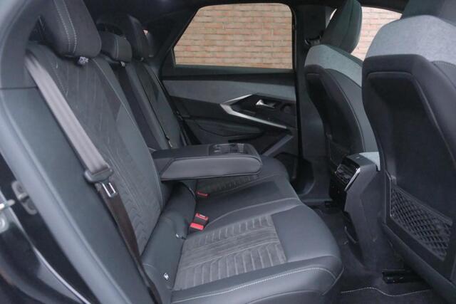 Peugeot 3008 1.2 Hybrid 145pk e-DCS6 GT | Navi | App Connect | Adaptive Cruise | Camera | Panoramadak | FOCAL® Audio | Elektrische Achterklep | Winter Pakket