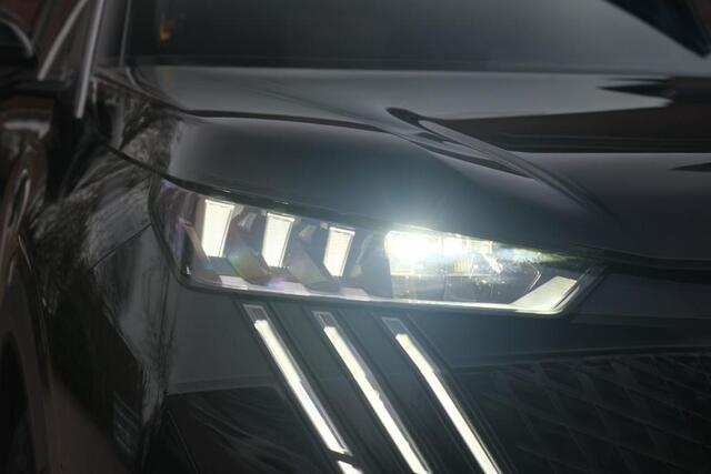 Peugeot 3008 1.2 Hybrid 145pk e-DCS6 GT | Navi | App Connect | Adaptive Cruise | Camera | Panoramadak | FOCAL® Audio | Elektrische Achterklep | Winter Pakket