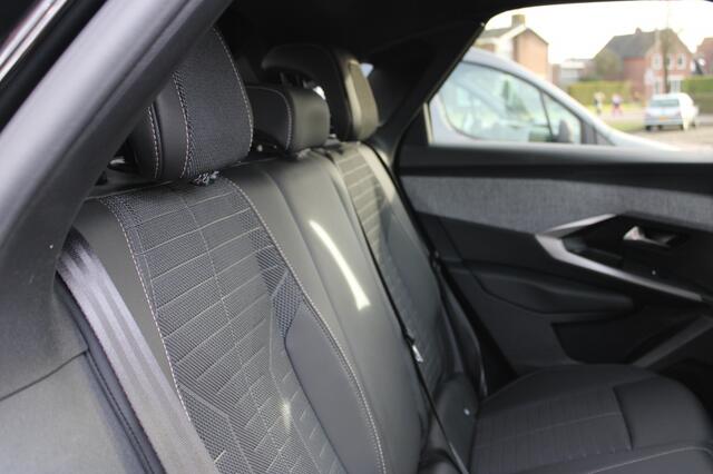 Peugeot 3008 1.2 Hyb 136 Allure