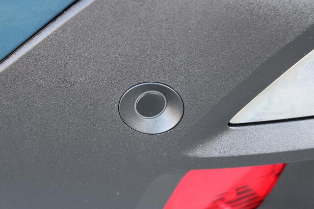 Peugeot 3008 1.2 PureTech Road Trip | Incl. 12 maanden garantie | Cruise control | Climate control | Apple carplay/Android auto | Parkeercamera | Navigatie | DAB radio | Stoelverwarming |