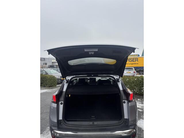 Peugeot 3008 1.6 HYbrid 225 Allure |Camera|Keyless|