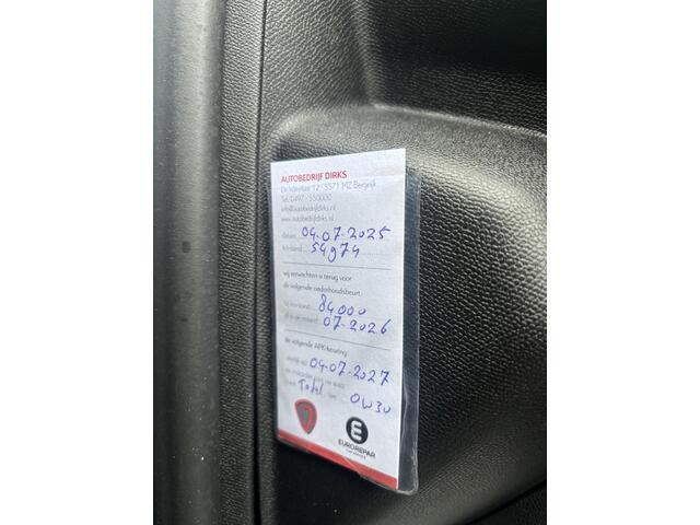 Peugeot 3008 1.6 HYbrid 225 Allure |Camera|Keyless|