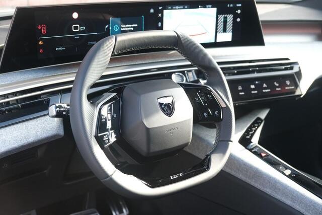 Peugeot 3008 1.2 Hybrid 145pk e-DCS6 GT | Navi | App Connect | Panoramadak | Focal Audio | Alcantara | Camera | Elektrische Achterklep | Winter Pakket