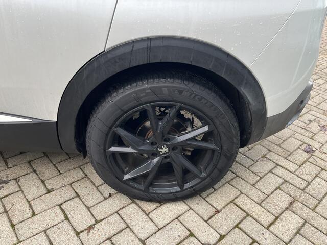 Peugeot 3008 1.2 PureTech GT / Led / Lmv / Memorie / Clima / Carplay