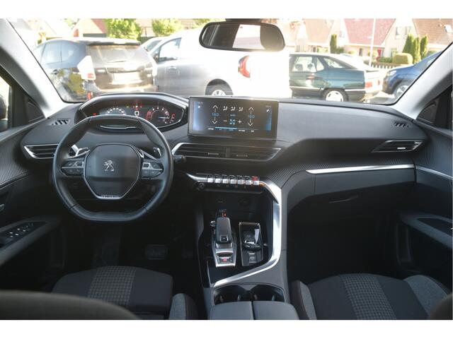 Peugeot 3008 1.2 PureTech Blue Lease Premium Carplay | DAB | Keyless | 17 inch | Navi | Bluetooth | PDC