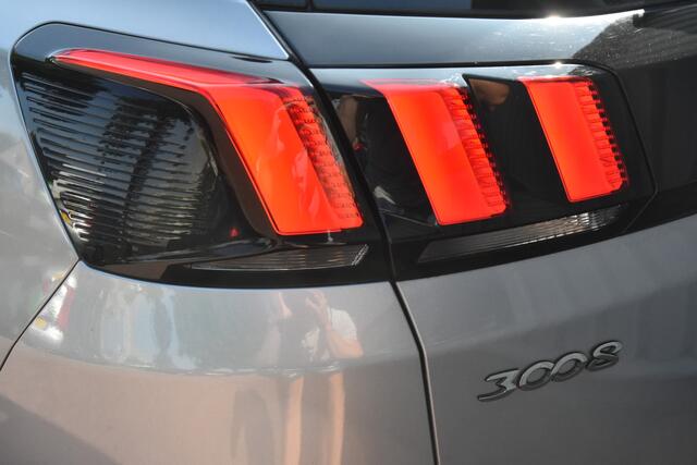 Peugeot 3008 1.2 131PK GT Line ACC, 360 Camera, Clima, DAB+, Trekhaak, PDC, B.J. 2017