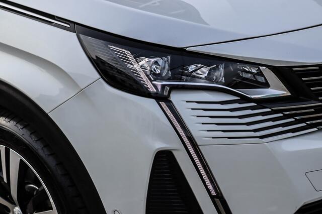 Peugeot 3008 Hybrid 225 GT Line Pano l Camera l Adaptive Cruise