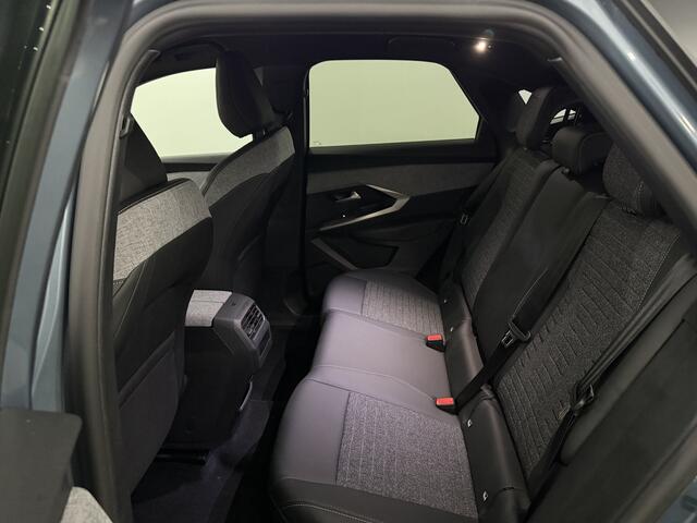 Peugeot 3008 1.2 Hybrid 136 Allure Half leder, Camera, Apple carplay, Cruise control, Keyless start, Rijstrook correctie, Lichtmetalen velgen, 1 jaar garantie