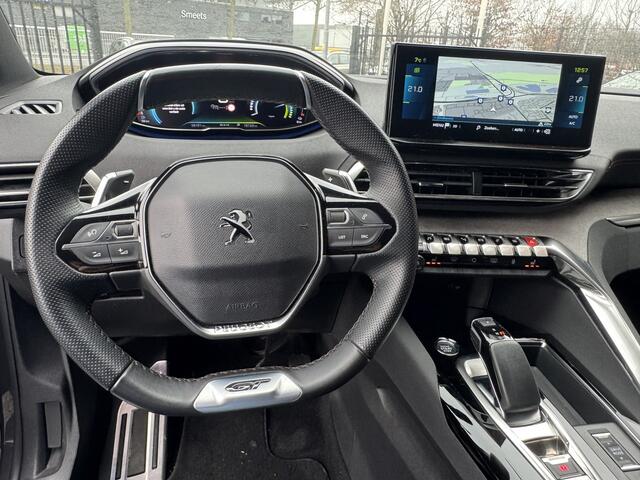 Peugeot 3008 1.6 HYbrid 225 GT // NAVI // CAMERA // CLIMA // ADAPTIVE CRUISE // DODEN HOEK SENSOR // STOELVERWARMING //