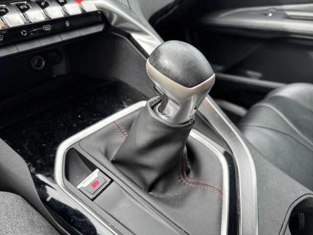 Peugeot 3008 PureTech Blue Lease Executive | Clima | Navi | Camera | Leder | Trekhaak |