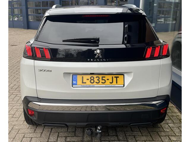 Peugeot 3008 1.2 Turbo 130 PK | GT Zwart Dak | Trekhaak 1450 KG | 1e Eigenaarsauto | Volledig Dealer Onderhouden | Navigatie | Stoelverwarming | Achteruitrijcamera | Elektrische Kofferklep | Dode Hoek Signalering | Climate Control | Cruise Control | Keyless Entry & St