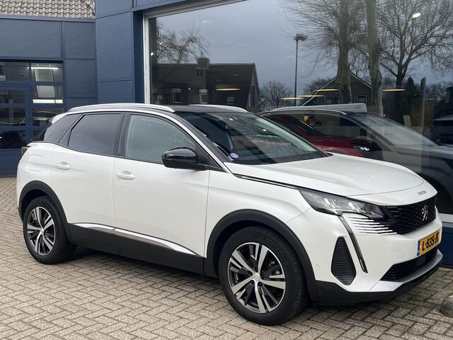 Peugeot 3008 1.2 Turbo 130 PK | GT Zwart Dak | Trekhaak 1450 KG | 1e Eigenaarsauto | Volledig Dealer Onderhouden | Navigatie | Stoelverwarming | Achteruitrijcamera | Elektrische Kofferklep | Dode Hoek Signalering | Climate Control | Cruise Control | Keyless Entry & St