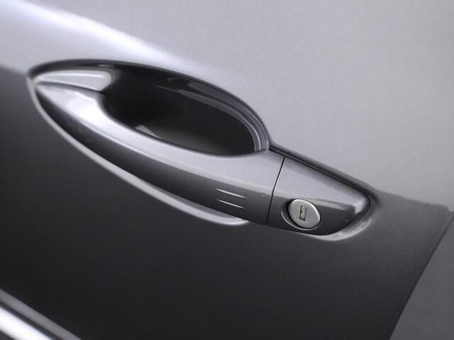 Peugeot 3008 1.6 HYbrid4 Automaat 300pk Blue Lease GT Trekhaak/H.Leder/Nav/Carplay/Focal/Winterpakket