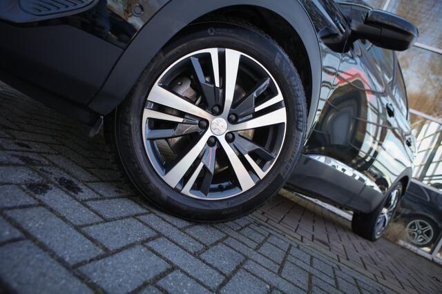 Peugeot 3008 Hybrid 225 Allure Pack