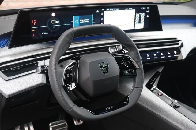 Peugeot 3008 1.2 Hybrid 145pk e-DCS6 GT | Navi | App Connect | Panoramadak | Focal Audio | Alcantara | Camera | Elektrische Achterklep | Winter Pakket