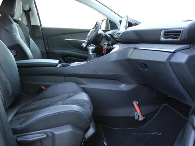 Peugeot 3008 1.2 PureTech Crossway | Navi / Camera / Climate