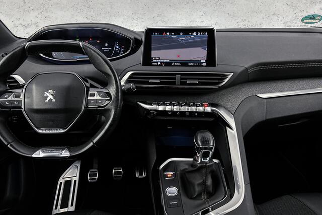 Peugeot 3008 1.2 PureTech GT Line | Nieuwe motor | Trekhaak | Half leder | Panoramadak | Camera