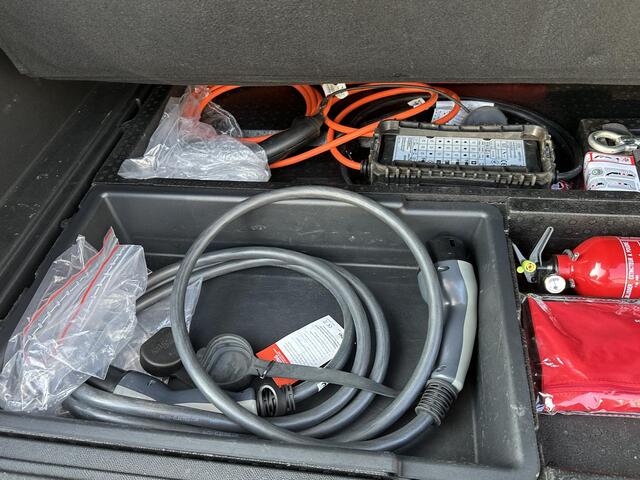 Peugeot 3008 1.6 HYbrid 225 GT PHEV| BLACK OPTIC| ELEK. STOEL + MEMORY| MASSAGESTOELEN| FOCAL AUDIO| STOELVERWARMING| CAMERA VOOR+ ACHTER| ADAPTIVE CRUISE CONTROL| DODE HOEK SENSOR| ELEK. ACHTERKLEP