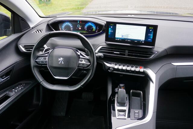 Peugeot 3008 1.6 HYbrid 225 Allure in Topstaat |BTW auto |Trekhaak |Full-LED koplampen |Camera |Cruise |Navi |Carplay |Parkeersensoren |Automaat |1e eigenaar