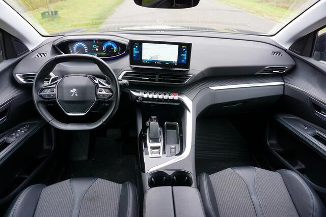 Peugeot 3008 1.6 HYbrid 225 Allure in Topstaat |BTW auto |Trekhaak |Full-LED koplampen |Camera |Cruise |Navi |Carplay |Parkeersensoren |Automaat |1e eigenaar