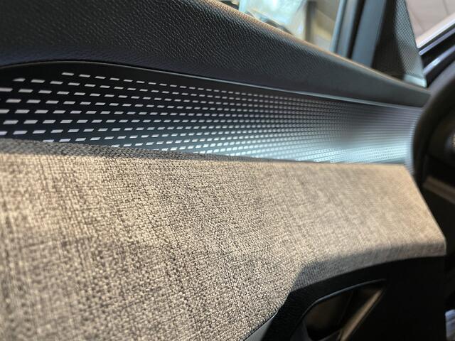 Peugeot 3008 1.2 Hybrid 145 GT AUTOMATISCHE ACHTERKLEP-STUURWIELVERWARMING-NAVIGATIE