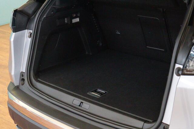 Peugeot 3008 1.6 HYbrid 225 GT | NAVI | CAMERA + PDC | ADAP CRUISE | SCHUIF / KANTELDAK | LANE-ASSIST |