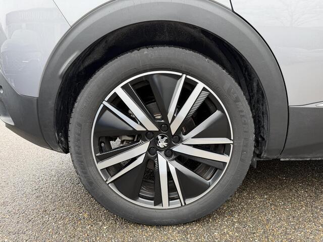Peugeot 3008 1.6 HYbrid4 300 GT Pack Business 15.000 KM | UNIEKE KM-STAND | PLUG-IN HYBRIDE | PANORAMADAK | FOCAL AUDIO | ADAPTIEVE CRUISE | LEREN BEKLEDING | RIJKLAAR GELEVERD INCL. 12 MND BOVAG GARANTIE