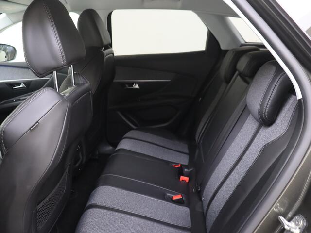 Peugeot 3008 1.2 PureTech Allure | Carplay | Navigatie | Camera | Dealeronderhouden |