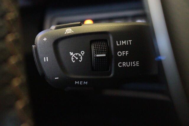 Peugeot 3008 1.6 HYbrid4 300 GT Pack Business | NAVI | CAMERA V+A | ADAP CRUISE | SCHUIF/KANTELDAK | LANE-ASSIST |