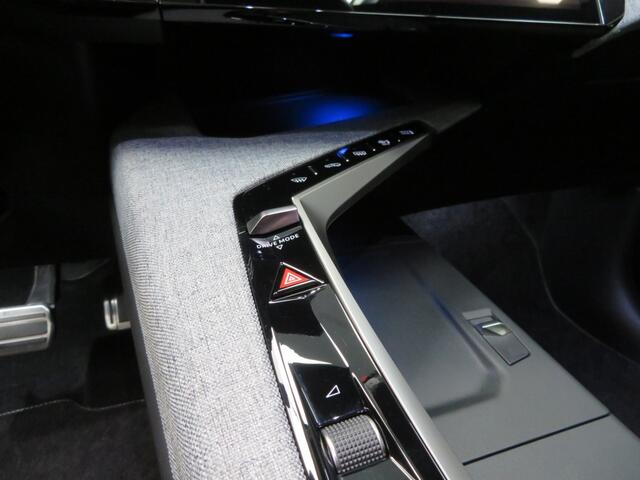 Peugeot 3008 1.2 Hybrid 145 GT 3.060 KM !!!!!!!!