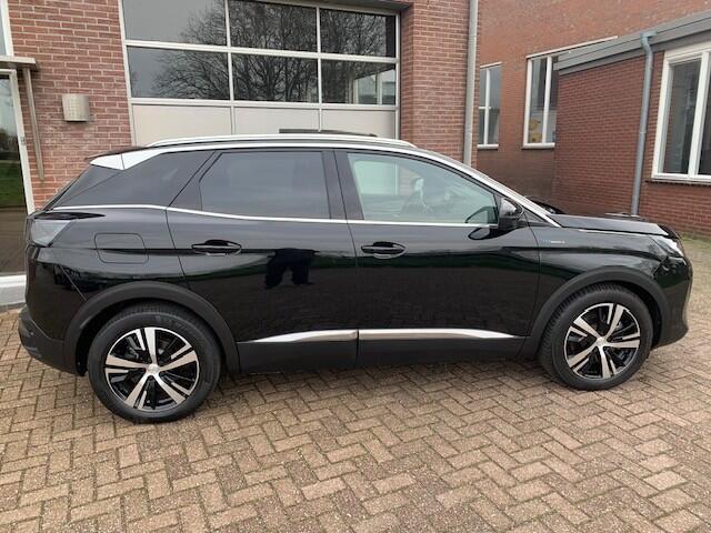 Peugeot 3008 1.6 HYbrid4 300 GT 4 WDR Panoramadak