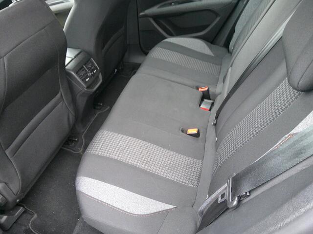 Peugeot 3008 1.2 PureTech Blue Lease Active