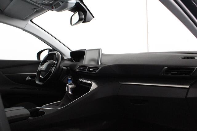 Peugeot 3008 1.2 PureTech Active > Camera/Trekhaak/PDC