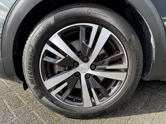 Peugeot 3008 225pk HYbrid Allure Pack (Elektrische Klep - 360gr Camera - Keyless Entry - Automatische Airco - Navigatie - Apple Carplay - Adaptieve Cruise Controle)
