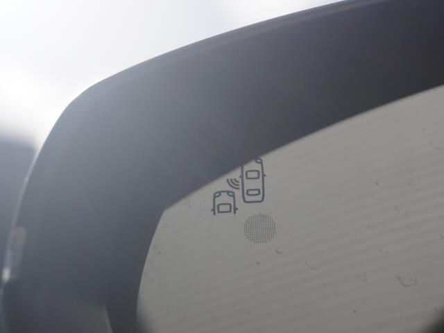 Peugeot 3008 1.6 HYbrid 225 Allure Winterpakket