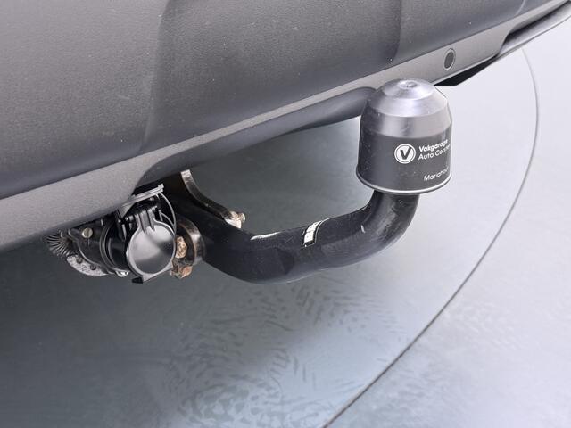 Peugeot 3008 1.2T 131PK AUT. Trekhaak 360°Camera 1/2 Leer 18" Navi Ecc Apple Carplay Android Connected-Apps Cruise Control Pdc Blue Premium Keyless Elek.Achterklep Privacy Glas BordHerkenning Lane Assist Led Lmv 18" Regen-Lichtsensor Bluetooth 1.400KG Trekgewicht Deal