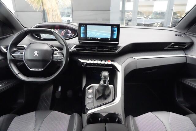 Peugeot 3008 1.2 PureTech Allure Pack Business 131pk Navigatie/Trekhaak/Camera