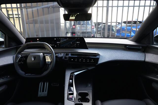 Peugeot 3008 1.2 Hybrid 145 GT e-DSC6 136pk Stoelverwarming/Navigatie/Camera