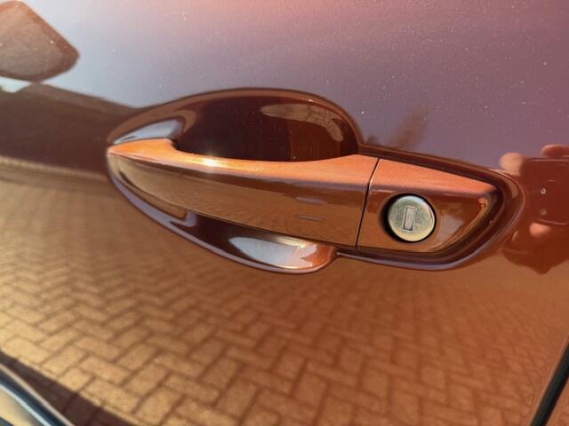 Peugeot 3008 1.6 e-THP GT Line 165PK - PANO-TREKHAAK