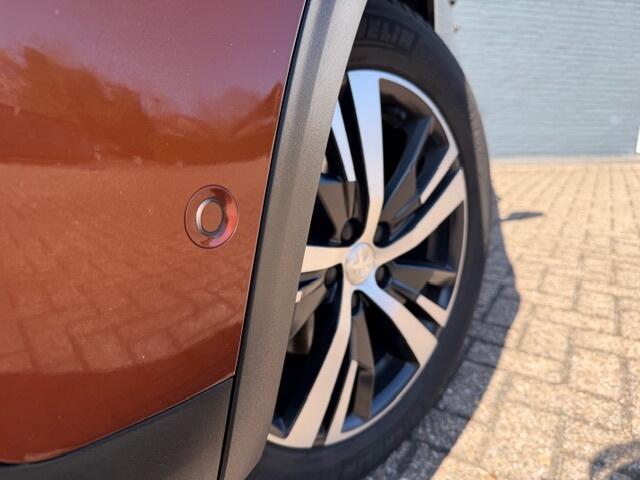 Peugeot 3008 1.6 e-THP GT Line 165PK - PANO-TREKHAAK