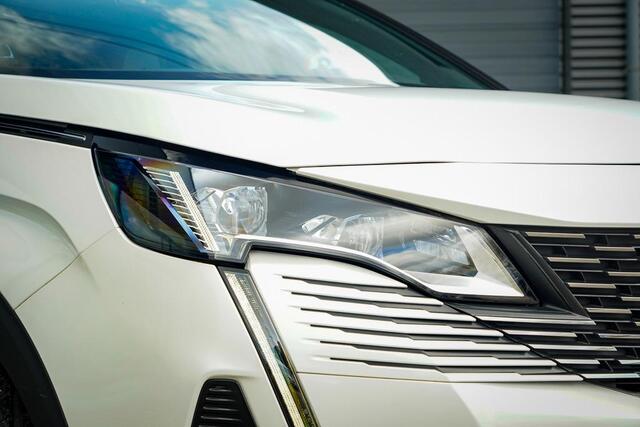 Peugeot 3008 1.6 HYbrid4 300 GT / Dode Hoek / Zwart Dak / Parelmoer Wit / Carplay