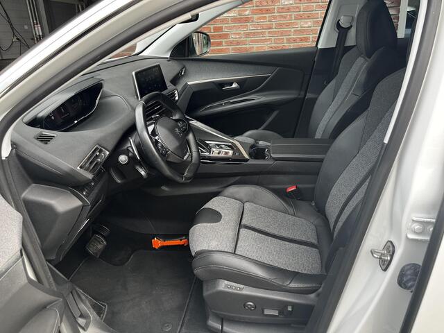 Peugeot 3008 Blue Lease Allure Premium 1.2 Turbo 130pk EAT8 | SCHUIF/KANTELDAK | HANDSFREE A.KLEP | TREKHAAK | AGR-STOELEN | STOELVERW. | MEMORY | KEYLESS ENTRY | DAB+