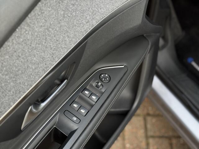 Peugeot 3008 1.2 Premiere | Clima | Cruise | LM Velgen | Navigatie | Camera | Apple Carplay/Android Auto | PDC V+A | RIJKLAARPRIJS INCL 12 MAANDEN GARANTIE EN BEURT