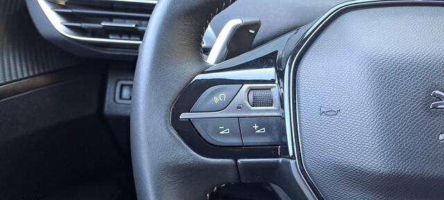 Peugeot 3008 1.6 HYbrid 225 Blue Lease Allure Plug-in Hybride !!!