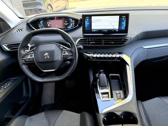Peugeot 3008 1.6 HYbrid 225 pk Allure * Automaat * * Navigatie * 1/2 Lederen interieur * Stekker Hybride + Benzine * Elektronische Achterklep bed. * Adaptive Cruise Control * Keyless Start * Vingerhoets; Vierde Generatie Eersteklas Service. Al meer dan 100 jaar een be