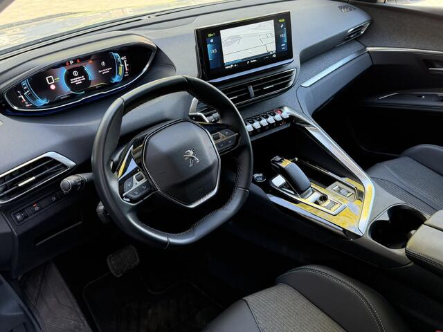 Peugeot 3008 1.6 HYbrid 225 pk Allure * Automaat * * Navigatie * 1/2 Lederen interieur * Stekker Hybride + Benzine * Elektronische Achterklep bed. * Adaptive Cruise Control * Keyless Start * Vingerhoets; Vierde Generatie Eersteklas Service. Al meer dan 100 jaar een be