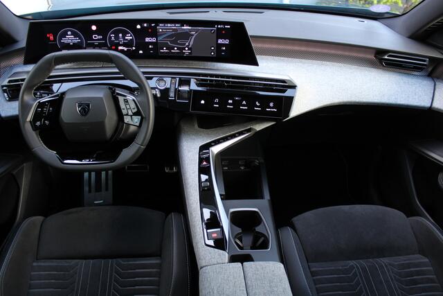 Peugeot 3008 1.2 Hybrid 145 GT Exclusive | Incl. 12 maanden Garantie | 1e Eigenaar | Stoelmassage | Afneembare trekhaak | 360* Camera | Elektrisch verstelbare stoelen met memory | Stoelverwarming Voor + Achter | Keyless Go | Elektrische kofferbakklep | Draadloze telef