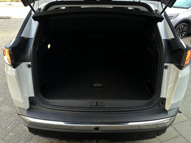 Peugeot 3008 1.2 PureTech Allure Pack Trekhaak/Camera/ECC/Dodehoek sensor.