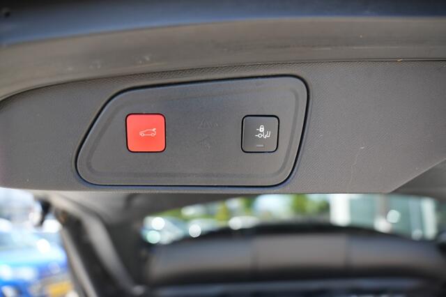 Peugeot 3008 1.6 HYBRID4 300 GT- Pano, Camera,Carplay All in prijs